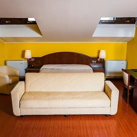 Daunia Hotell Modena