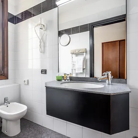 Hotel Daunia Módena