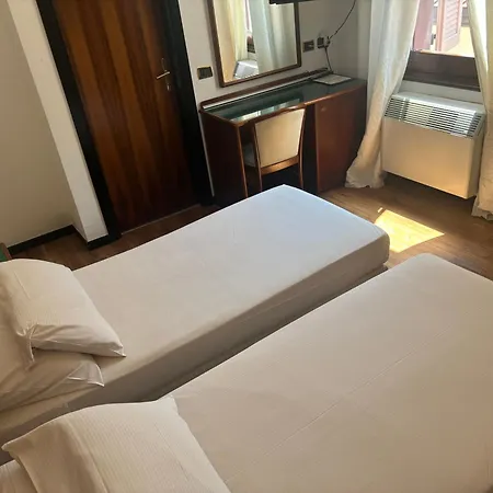 Hotel Daunia Módena